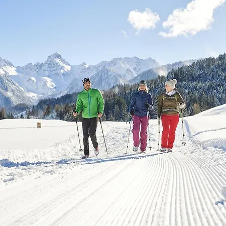 2-zimmer Rueti Mit Sw-balkon شقة *