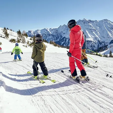 2-zimmer Rueti Mit Sw-balkon شقة *